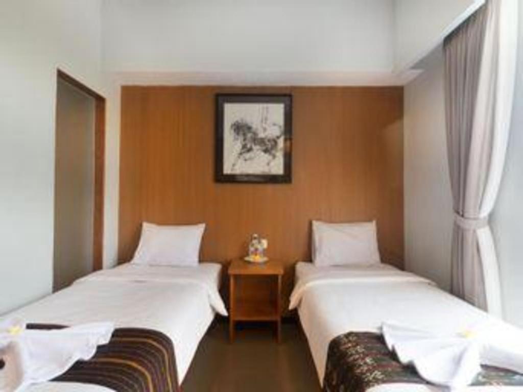 Hadi Poetra Hotel Kuta  Exterior photo