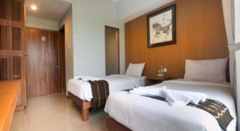 Hadi Poetra Hotel Kuta  Exterior photo