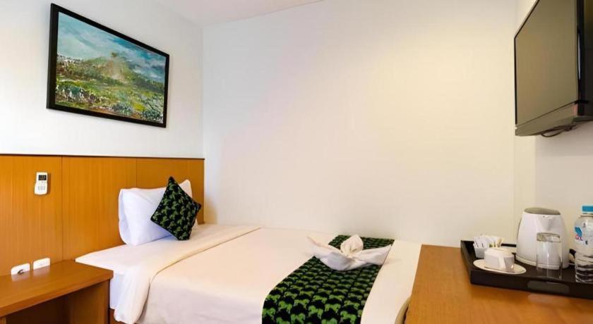 Hadi Poetra Hotel Kuta  Exterior photo